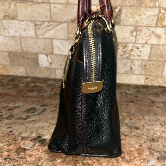 Coach Black and maroon women’s purse - Picture 4 of 10